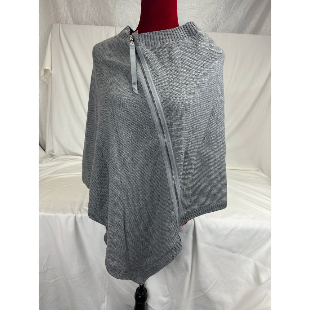 Lululemon Merino Wool Gray Asymmetrical Zip Poncho Wrap One Size NWOT